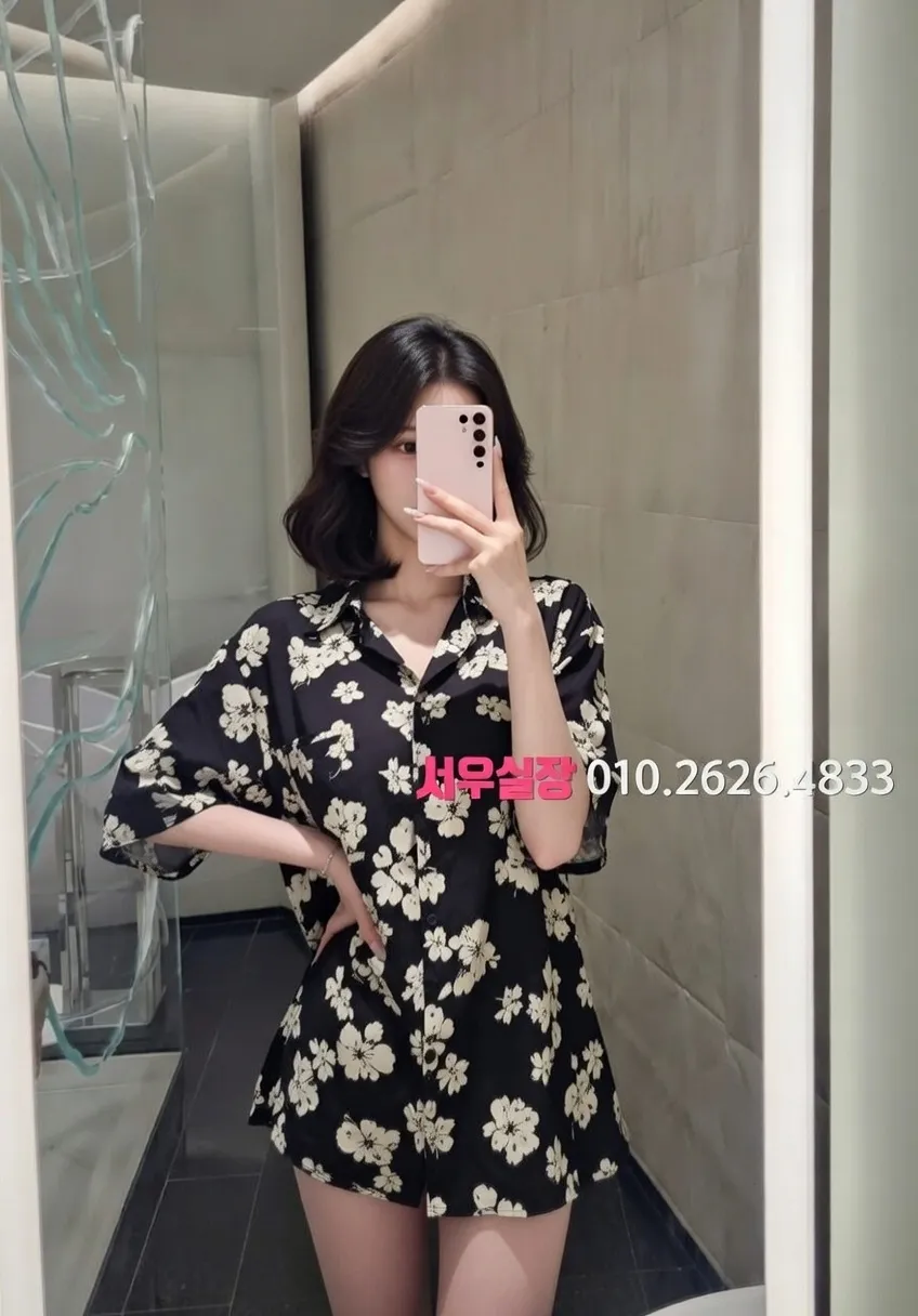 압구정 하이퍼블릭 프리미엄 라인업 10번 프로필