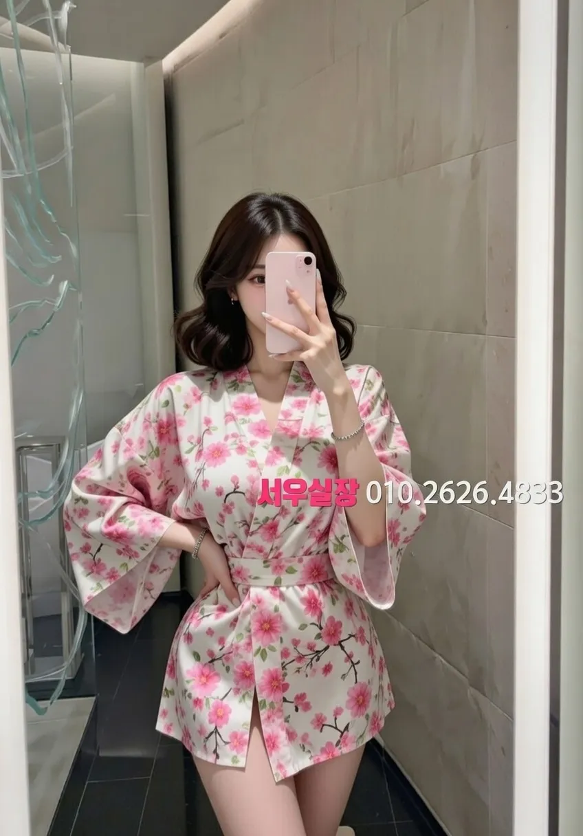 압구정 미러룸 프리미엄 라인업 35번 프로필